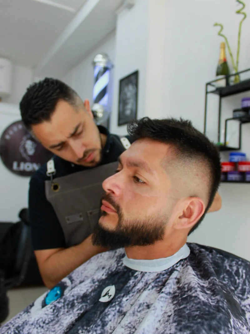 Corte fade — detalle